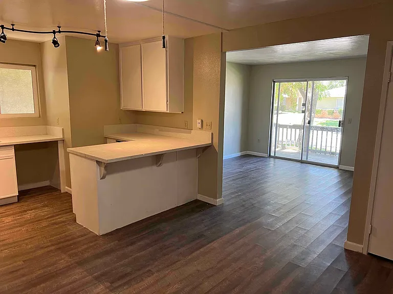 520 Myrtlewood Ct #2 — Photo 11