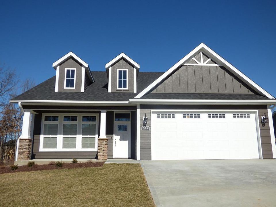 2nd image of 3103 Wisteria Ln