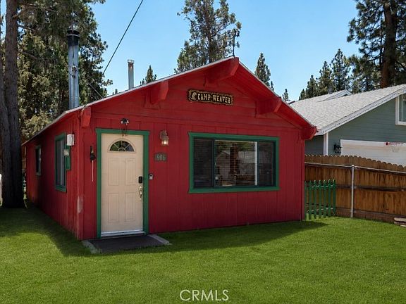 2nd image of 906 W Country Club Blvd