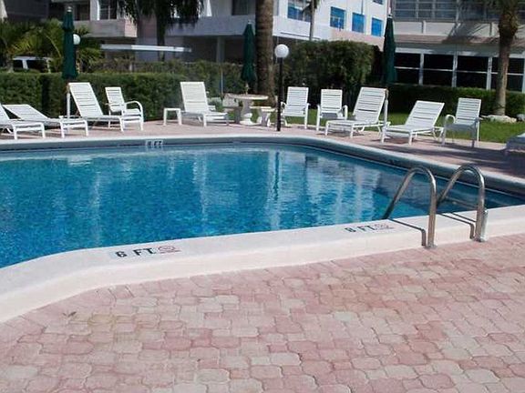 3rd image of 3131 S Ocean Dr APT 113