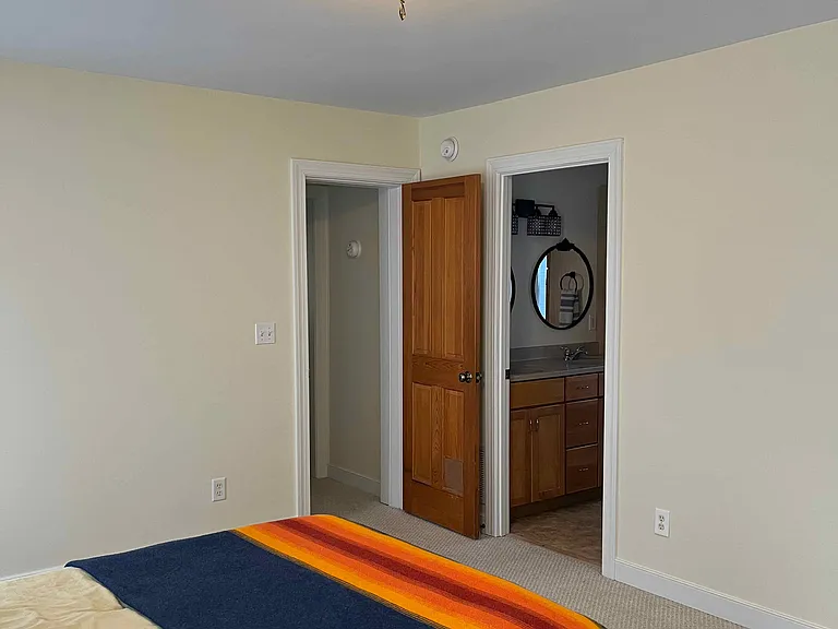 Primary bedroom 1st floor