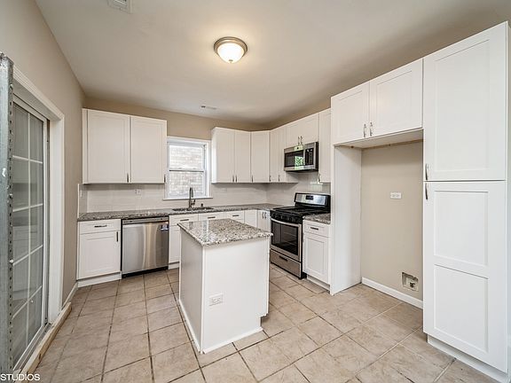 4th image of 6814 S East End Ave #2