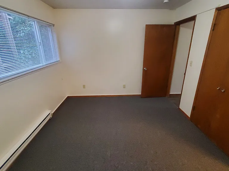 4760 22nd Ave NE #7 — Photo 11