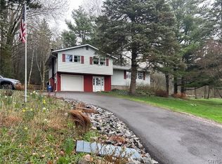 3832 Makyes Rd, Syracuse, NY 13215