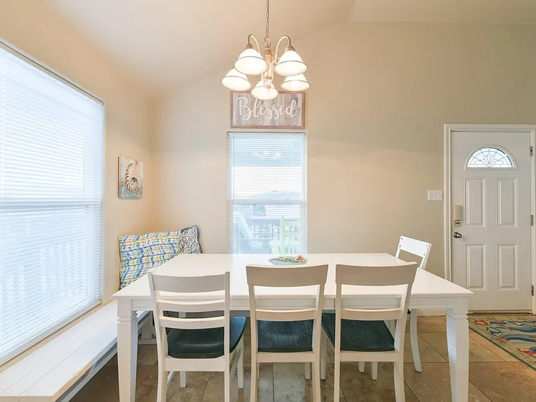 4131 Jackson Dr — Photo 28