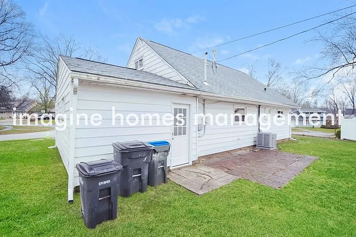 3010 Scott Ave — Photo 13