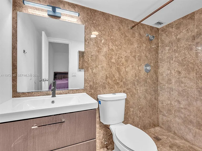 6201 N Falls Circle Dr #210 — Photo 21