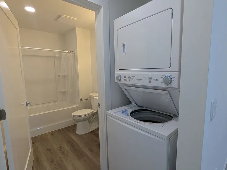 312 S Halcyon Rd #A — Photo 11