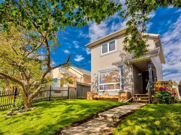 78 E Martinview Cres NE, Calgary, AB T3J 2S5