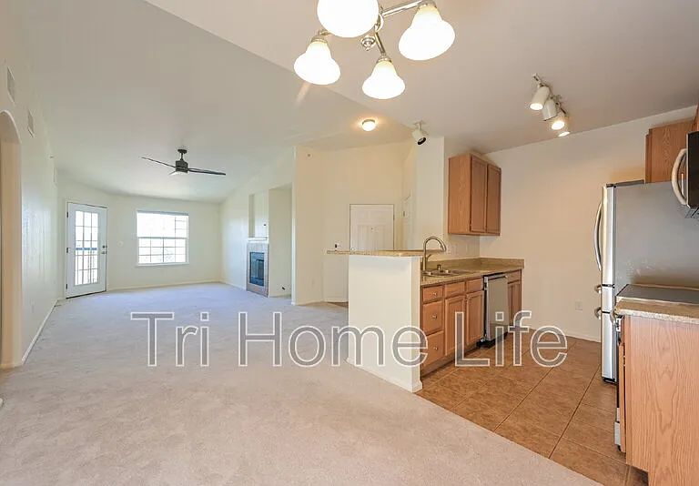 17209 Wilde Ave #303 — Photo 7