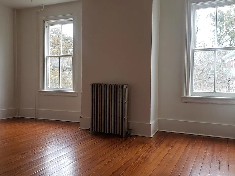 Master bedroom 12x11