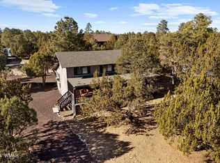 2966 Arrowhead Dr, Overgaard, AZ 85933