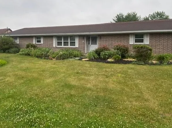 4815 Mill Rd N, Schnecksville, PA 18078