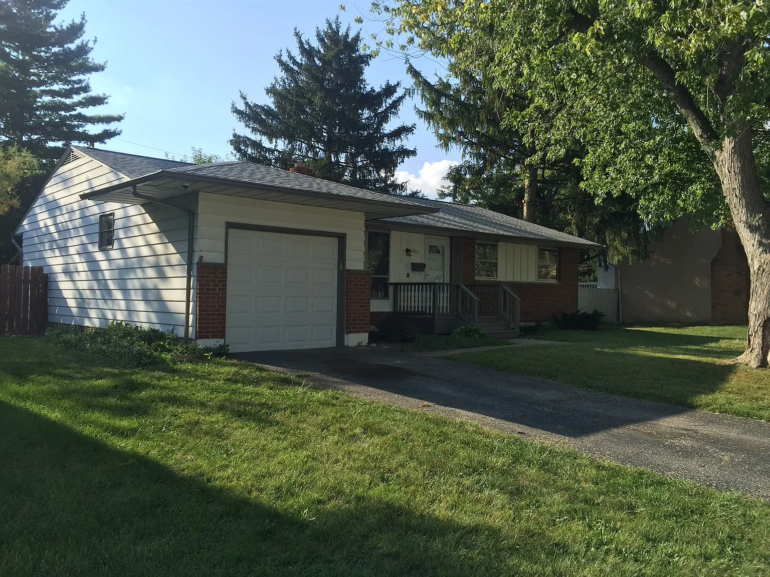 3851 Tamara Dr photo 1