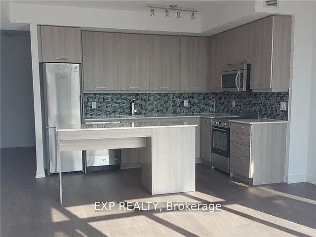 105 George St #705 — Photo 6