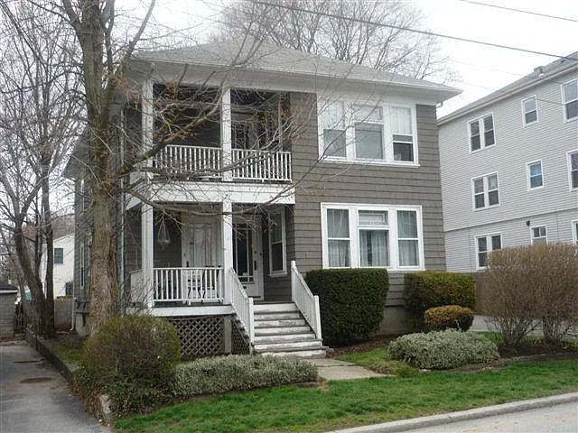 131 Lowden St #2