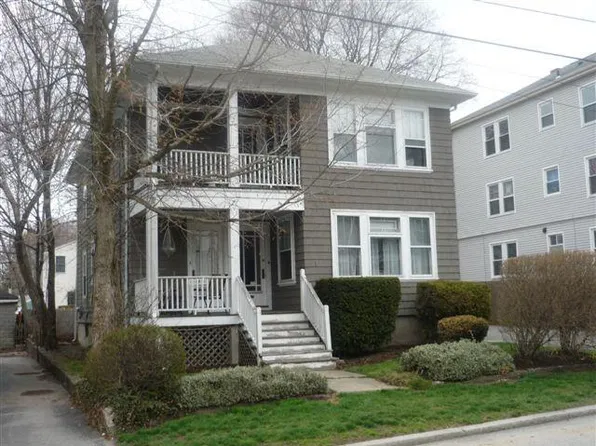 131 Lowden St Floor 2, Pawtucket, RI 02860