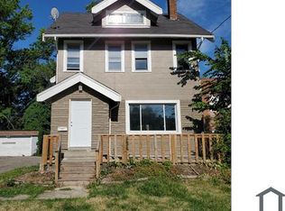 1612 Coventry Rd, Cleveland Heights, OH 44118