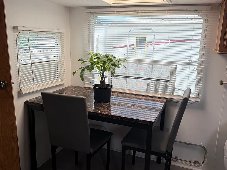 2704 S Avenue B #17 — Photo 3