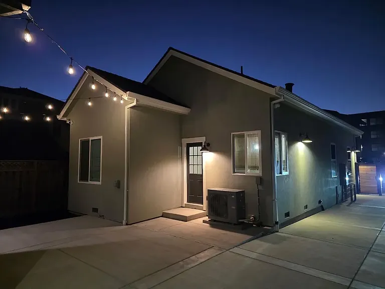 870 Cinnabar St — Photo 2