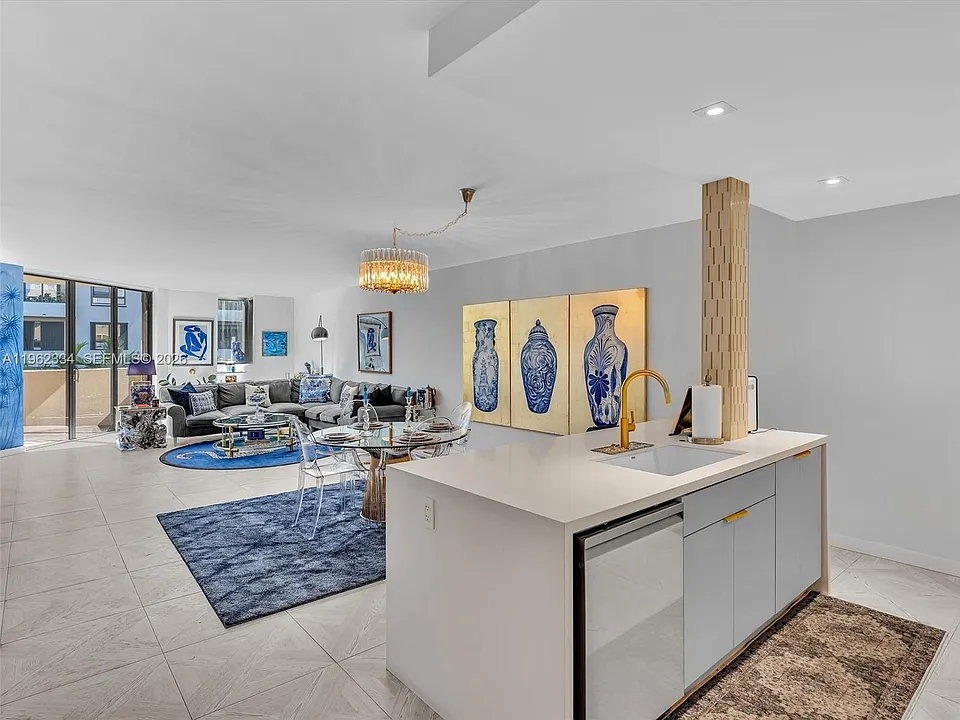 101 Crandon Blvd #479