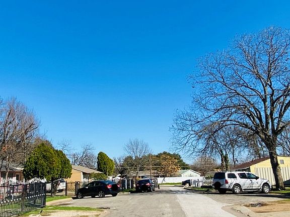 4th image of 4215 Pensacola Ct