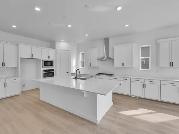 243 E Polaris Dr #106, Saratoga Springs, UT 84045