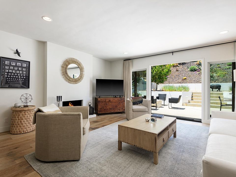 1st image of 1226 Portesuello Ave