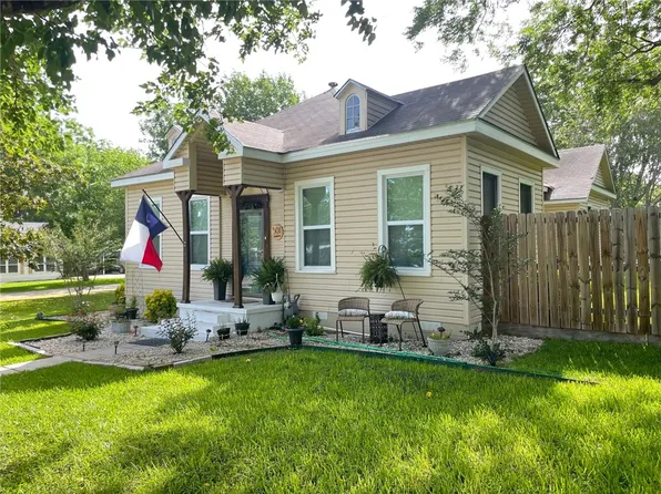 501 E 7th St, Valley Mills, TX 76689