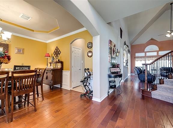 3rd image of 1021 Bell Oak Dr