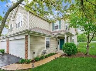 557 Springwood Ct, Dundee, IL 60118