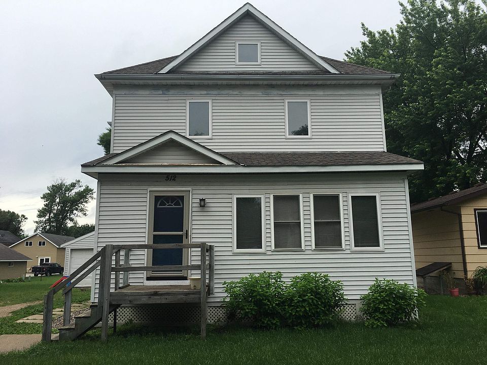 2nd image of 512 7th St SW
