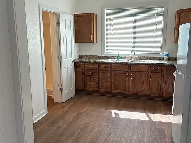 1241 Bluff Ave — Photo 9