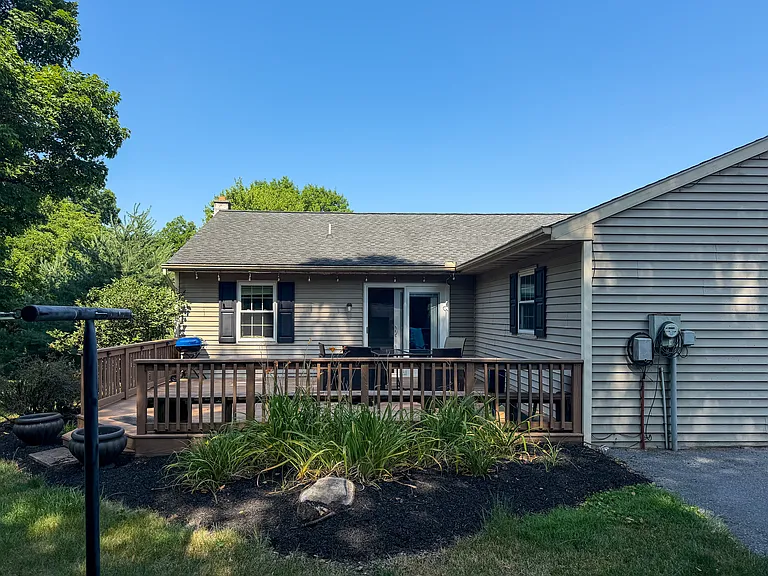 951 Daniel Dr — Photo 24