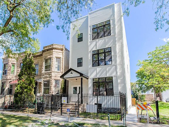 2nd image of 4933 S Wabash Ave #2