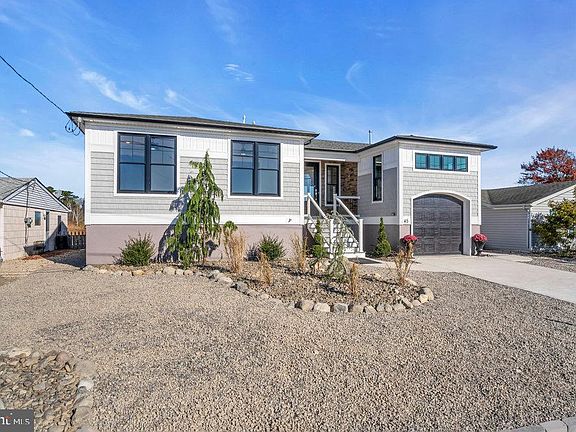 5th image of 45 Hornblower Dr