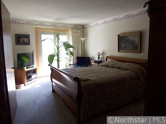 5th image of 9669 S Hampshire Lane