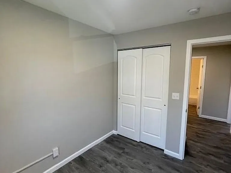 1007 Pine St — Photo 10