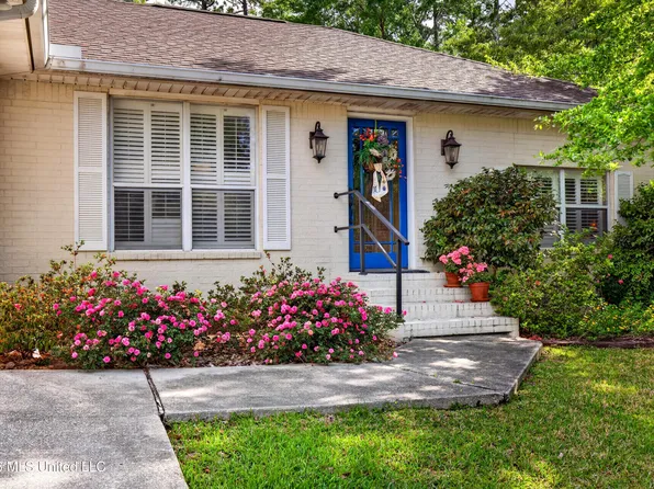 89364 Diamondhead Dr E, Diamondhead, MS 39525