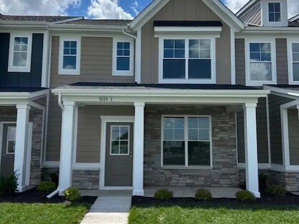 1609 E Parkside Ln, Dyer, IN 46311