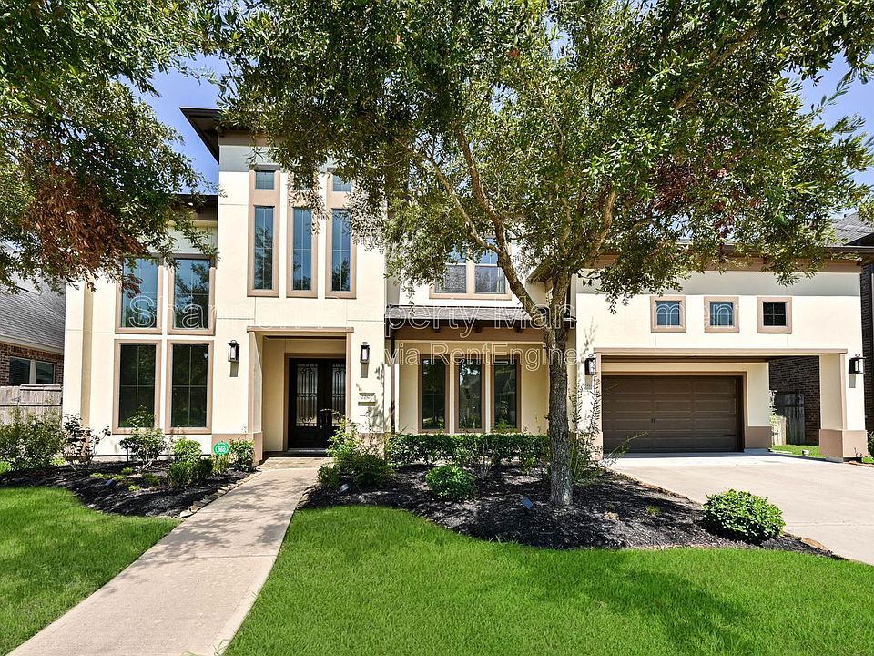 1st image of 27810 Burnett Hills Ln
