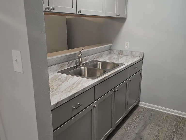 627 Dudley Ave #6 — Photo 7