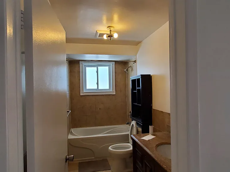 45 Sandown Ave — Photo 20