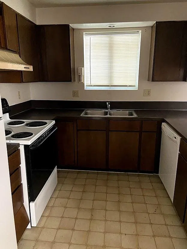 2 bed, 1025 sqft, $1,400 — Photo 4