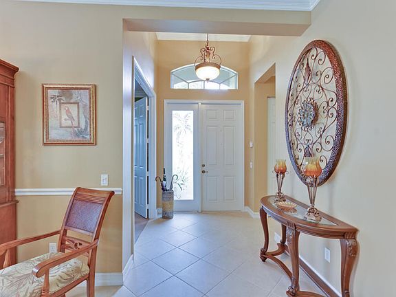 5th image of 7468 Twin Falls Dr
