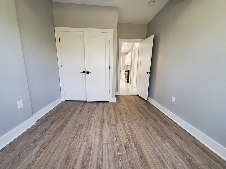 484 Kennedy Blvd #2F — Photo 5