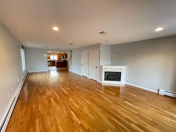 Living area with fire place