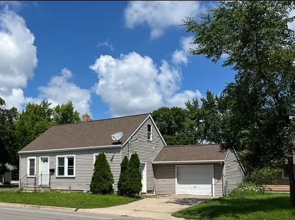 1302 10th Ave N, Saint Cloud, MN 56303