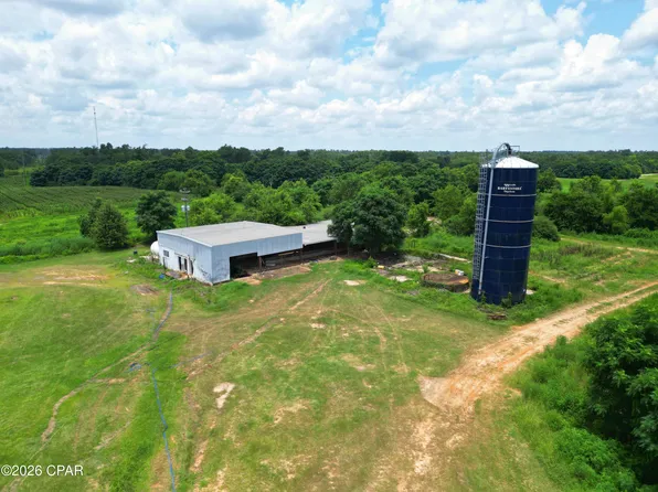 2409 Bluff Rd, Grand Ridge, FL 32442