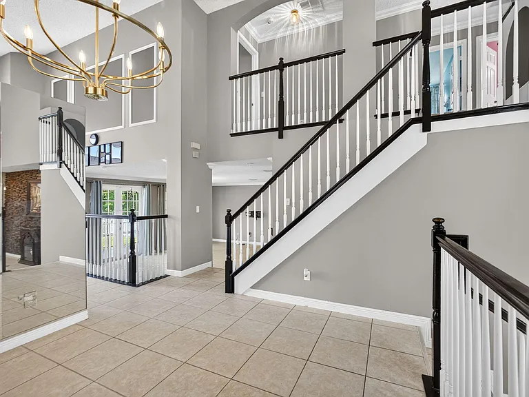 1204 Oakwater Dr — Photo 13